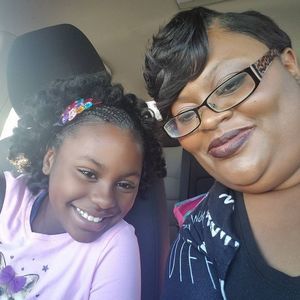 Meet your Posher, Yolanda